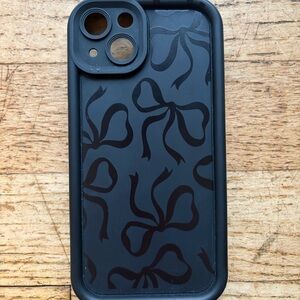 Amazon Black Phone Case with Bow Pattern - iPhone 13